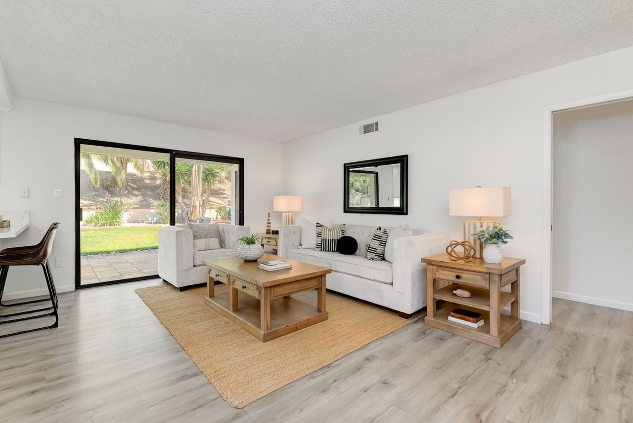 3408 Viewpoint Way - Photo 4 of 20