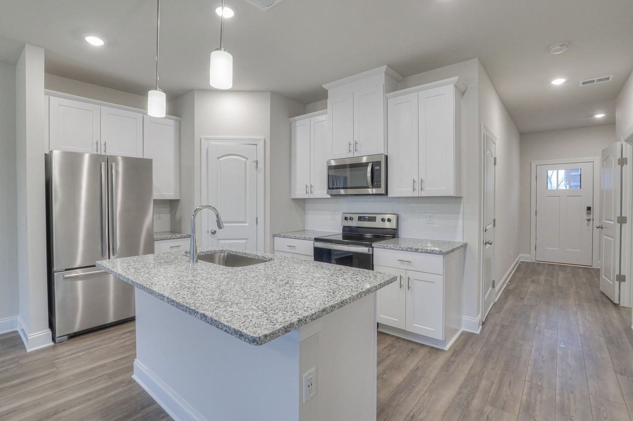 1705 Tahoma Dr - Photo 6 of 40