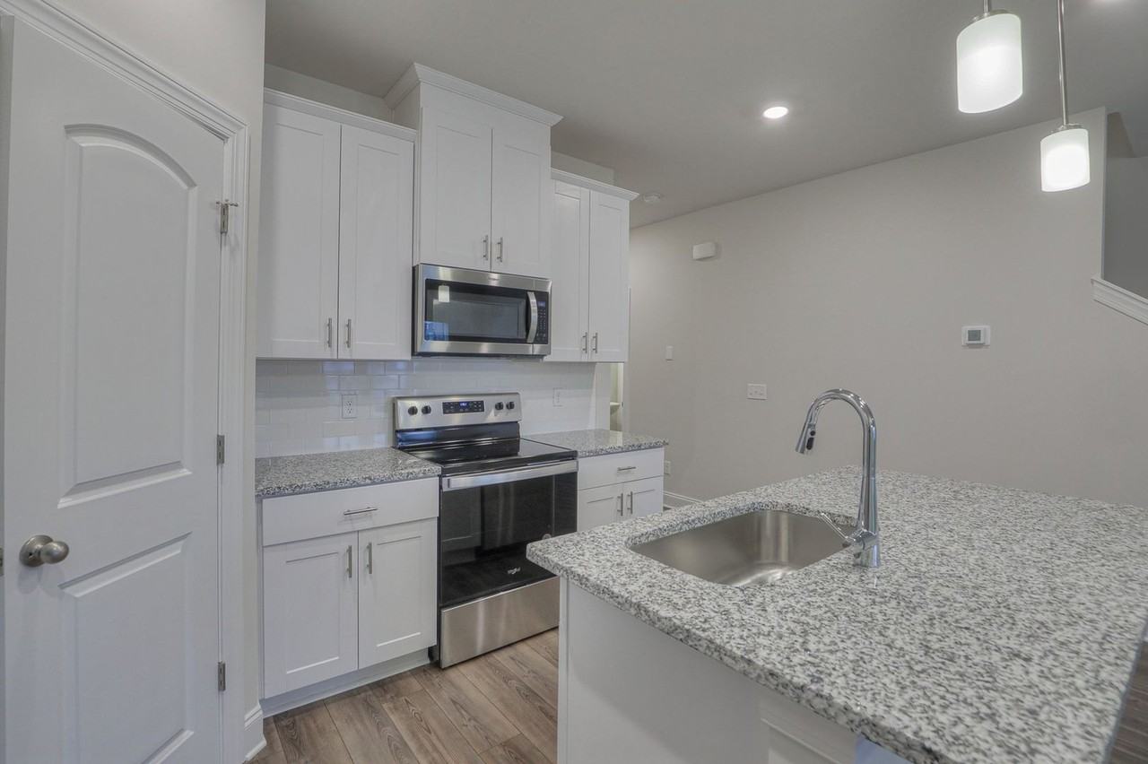 1705 Tahoma Dr - Photo 7 of 40