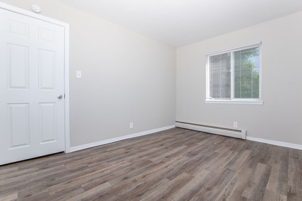 De Cortez Apartments - Photo 5 of 32