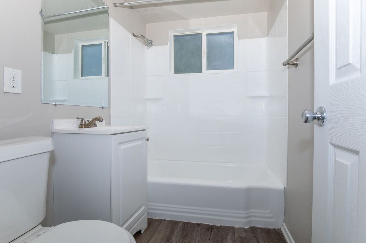 De Cortez Apartments - Photo 6 of 32