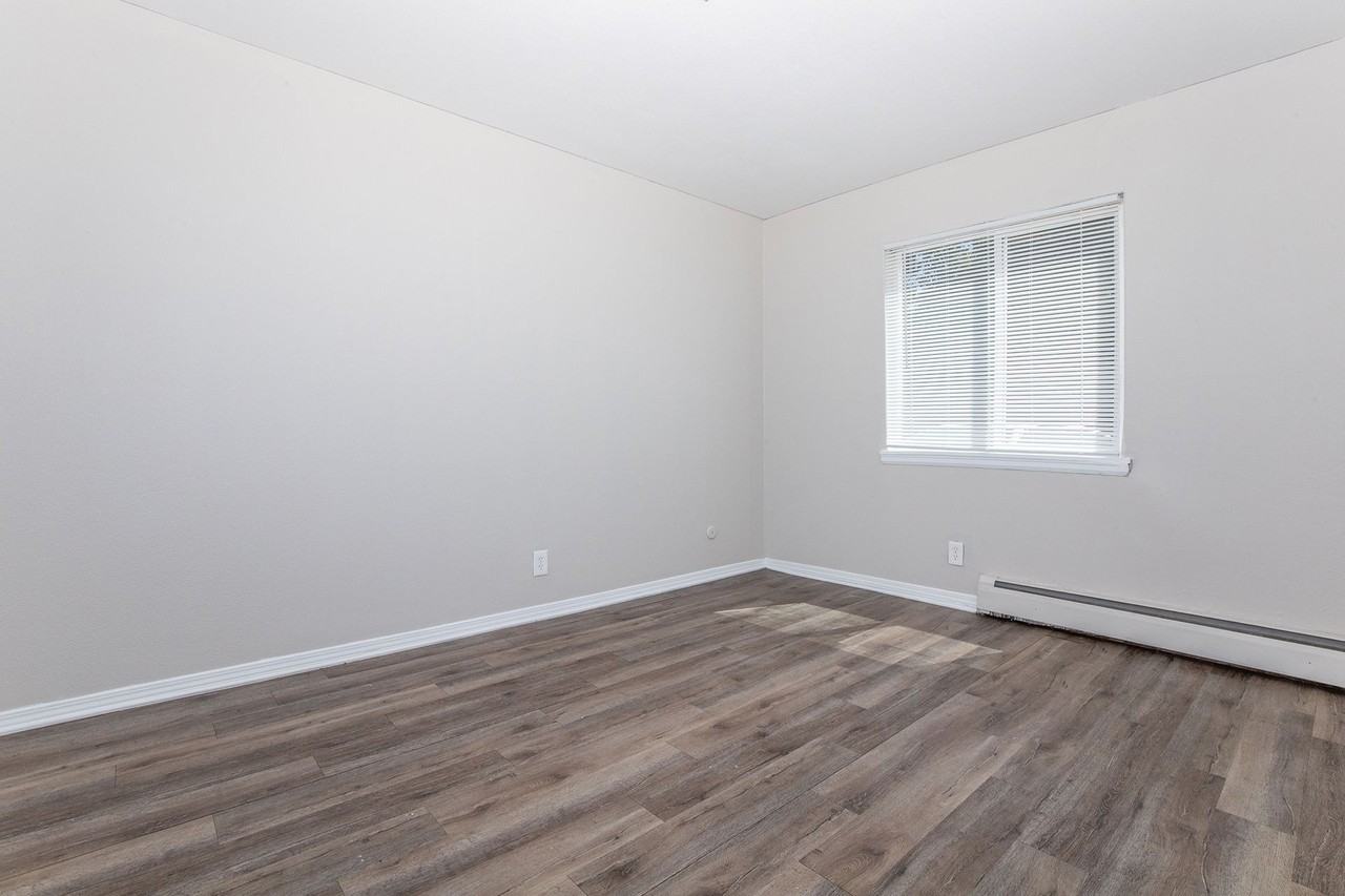 De Cortez Apartments - Photo 7 of 32