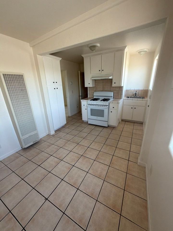 101 Divison St. - Photo 3 of 11