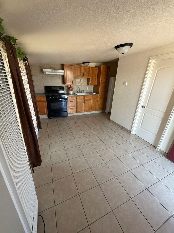 101 Divison St. - Photo 3 of 21