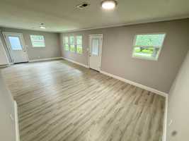 featured image of 1477 E Lindberg St