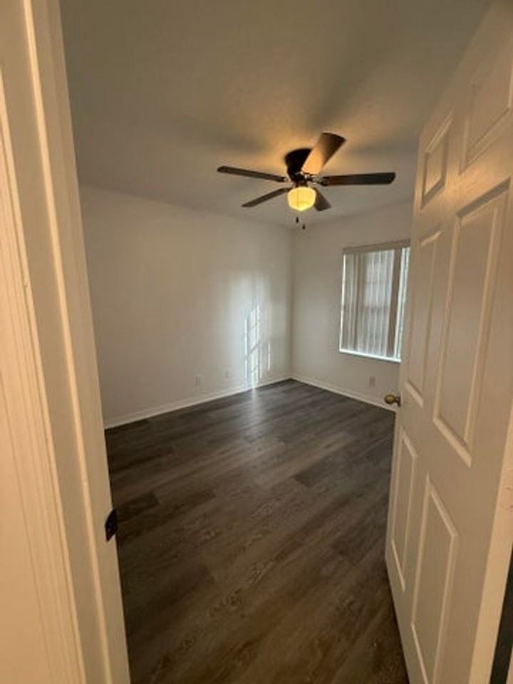 100 Cocoplum Cir - Photo 4 of 12