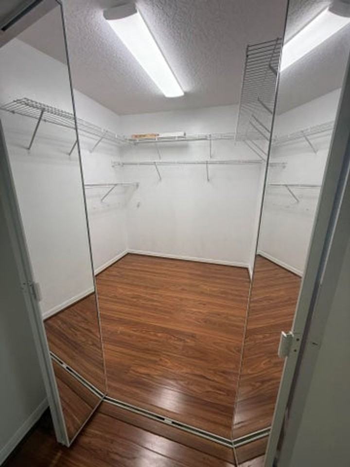 100 Cocoplum Cir - Photo 6 of 12