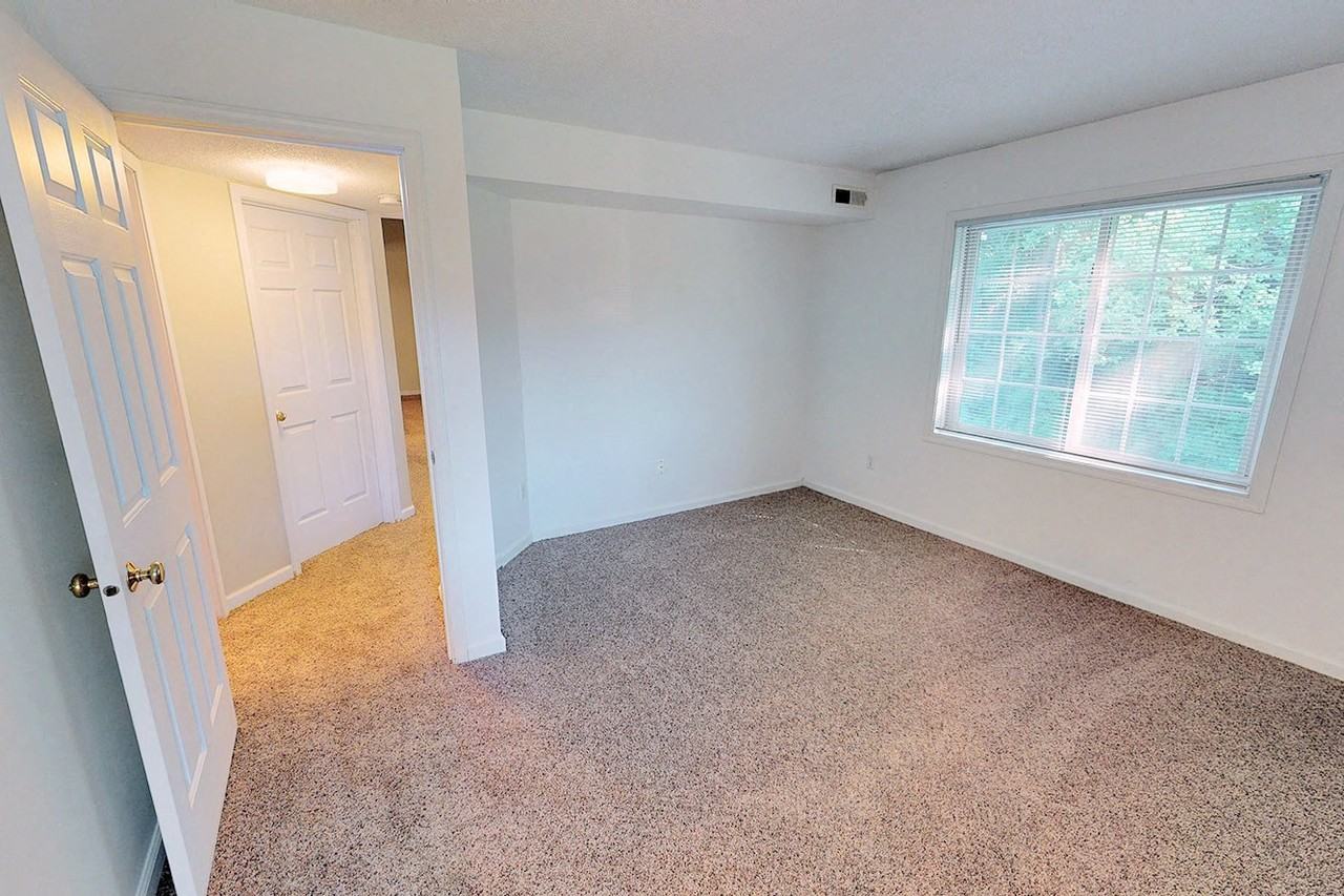 Raspberry Woods Townhomes - Photo 4 of 17