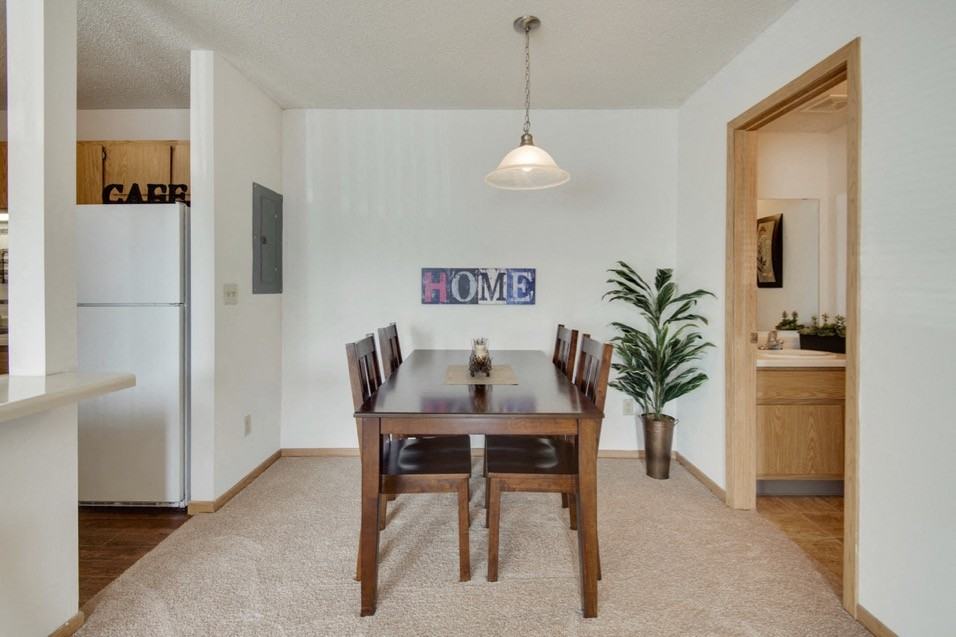 Eagle Creek Townhomes - Photo 2 of 13