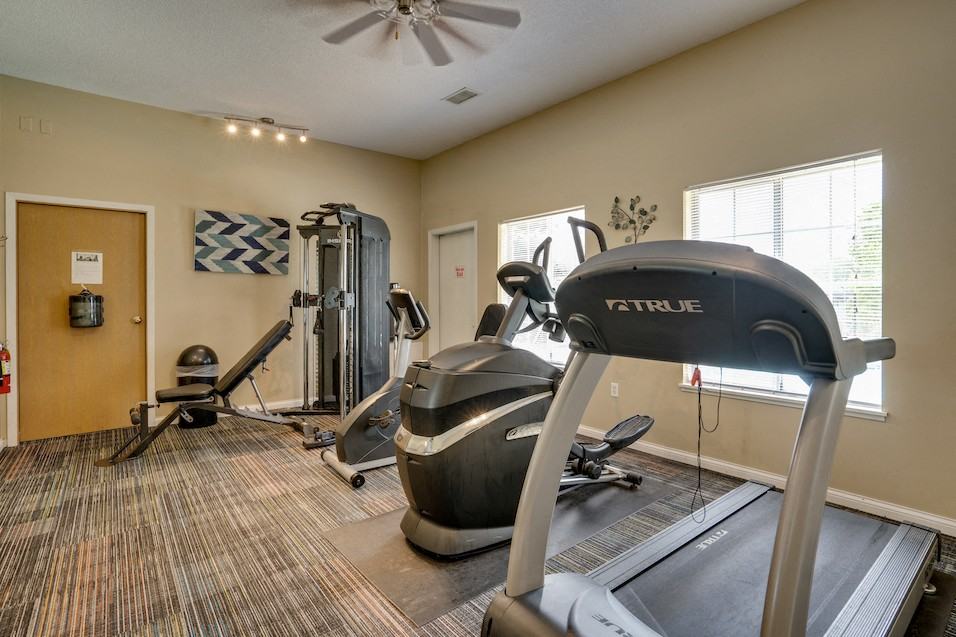 Carver Lake Townhomes - Photo 5 of 16