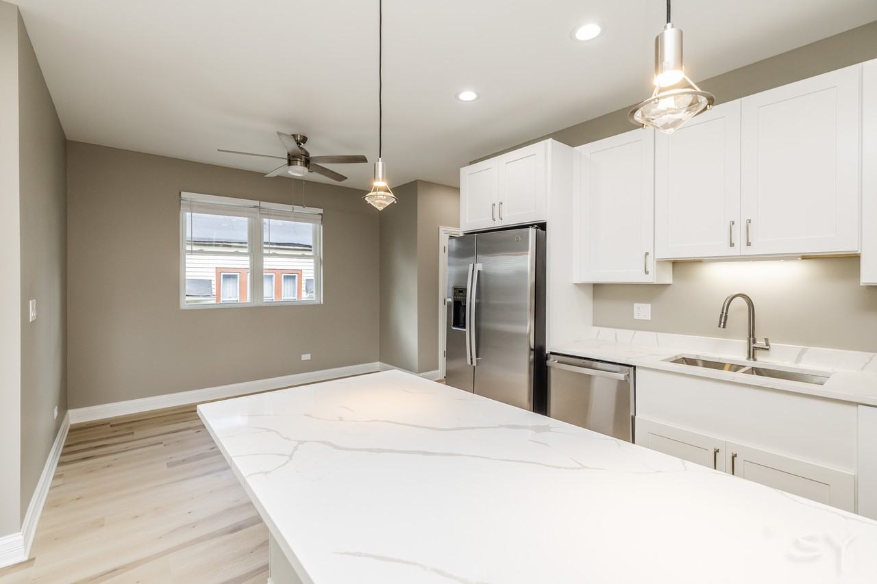717 North Parkside Avenue #1 - Photo 3 of 10