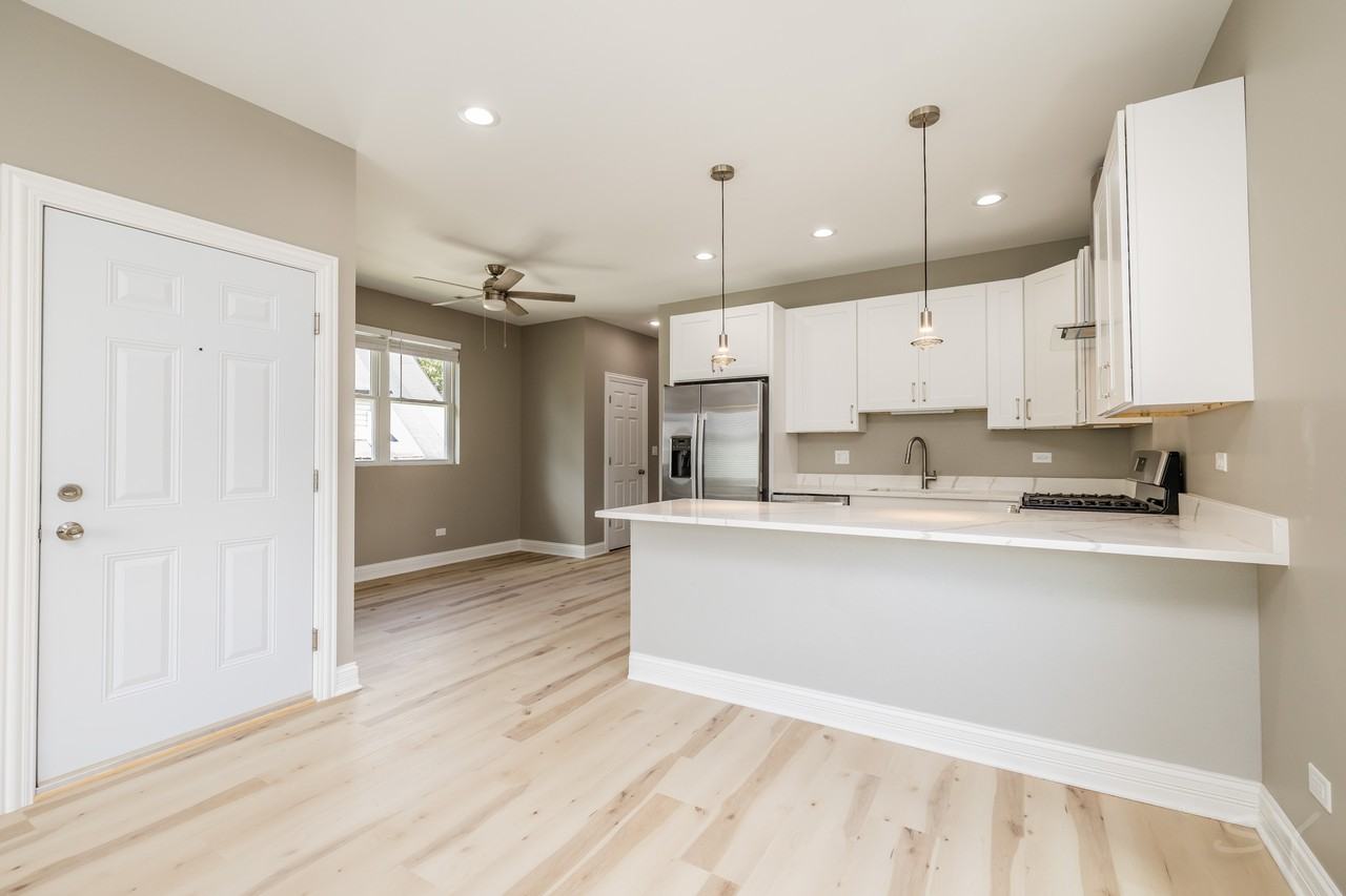 717 North Parkside Avenue #1 - Photo 4 of 10