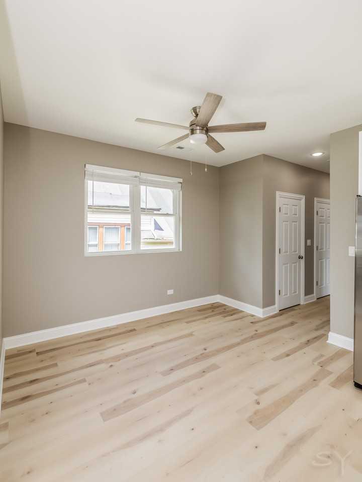 717 North Parkside Avenue #1 - Photo 5 of 10