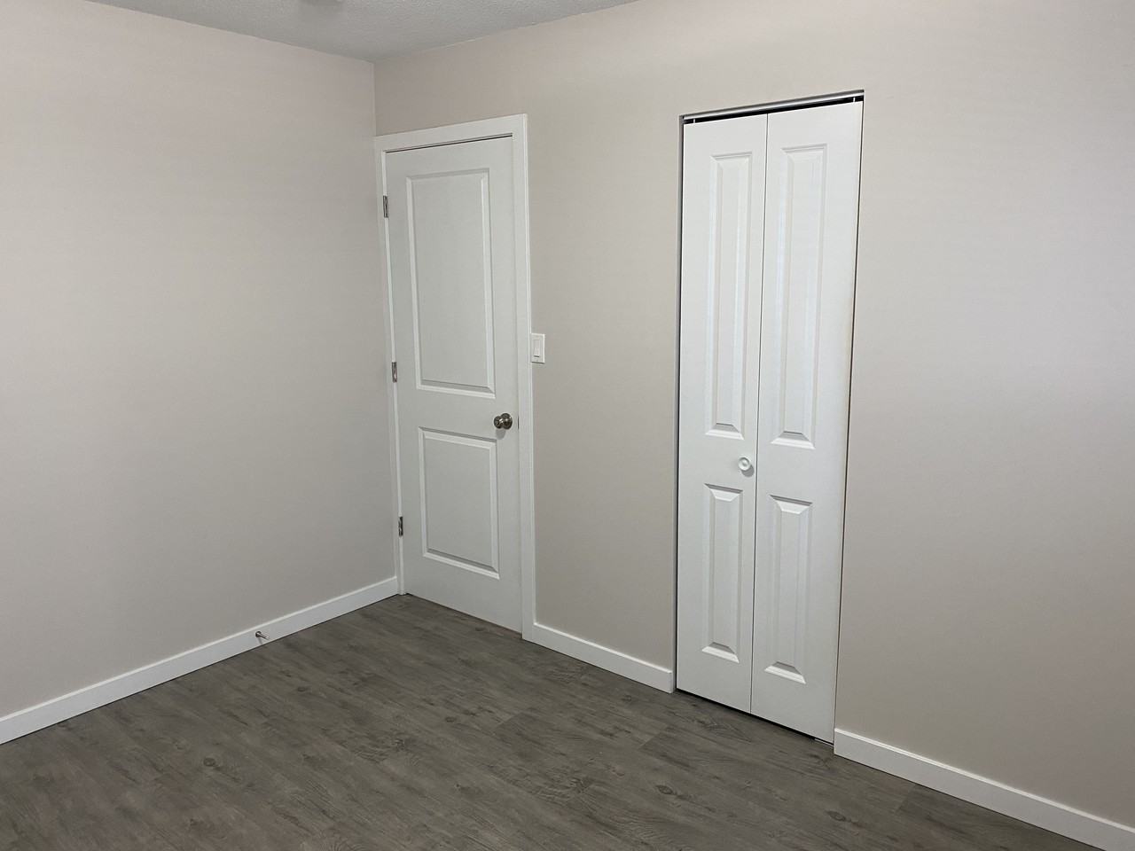104 East King Edward Avenue - Photo 5 of 23
