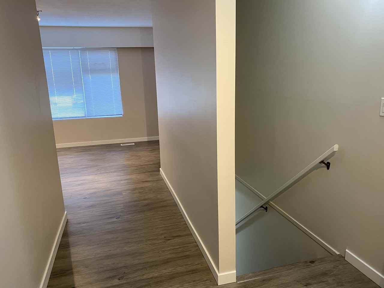 104 East King Edward Avenue - Photo 7 of 23