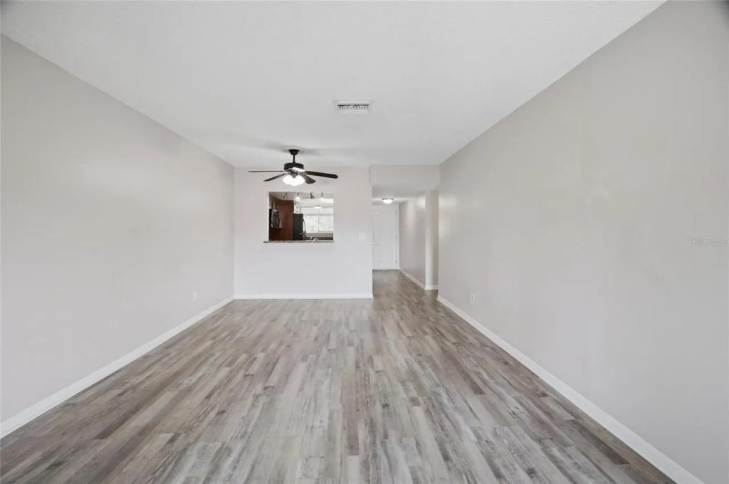 6336 Newtown Cir - Photo 4 of 13
