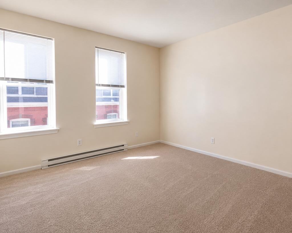 124 W Potomac St - Photo 2 of 7