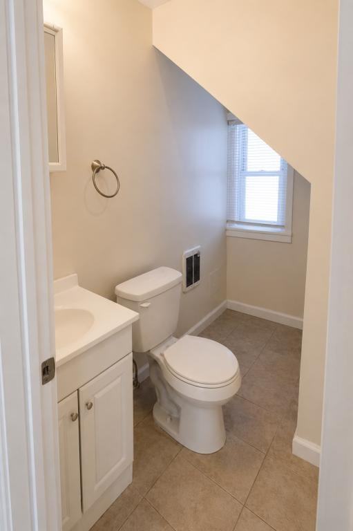 124 W Potomac St - Photo 4 of 7