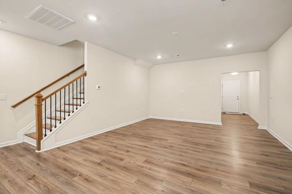 909 Falls Grove Trl - Photo 6 of 29