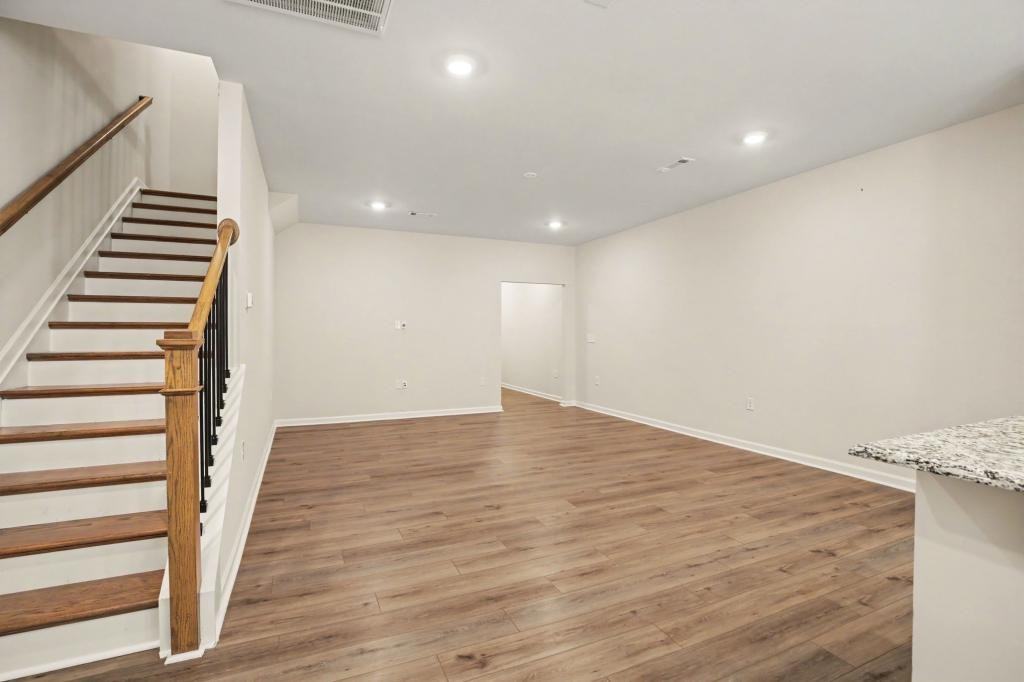 909 Falls Grove Trl - Photo 7 of 29