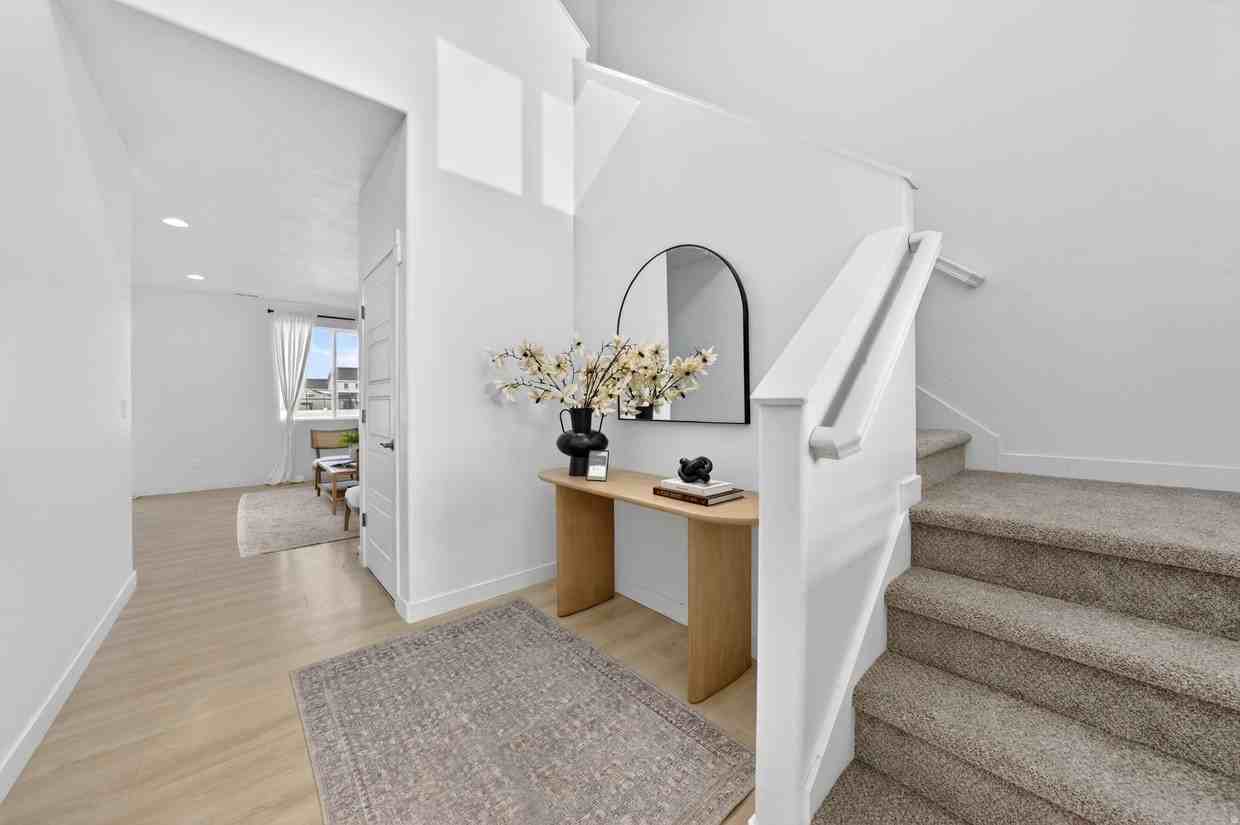 828 South 250 West - Photo 6 of 11