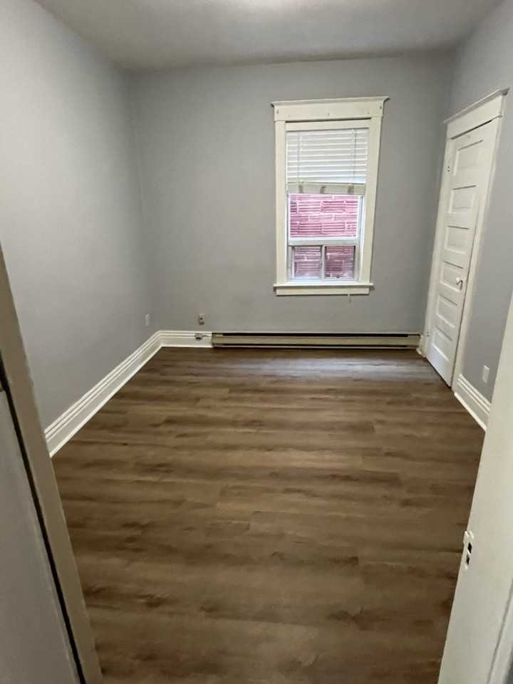 387 Roncesvalles Ave - Photo 6 of 20