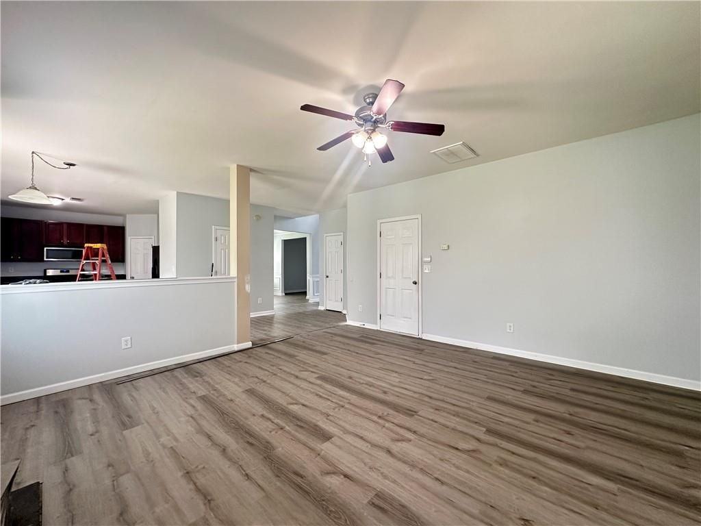 1335 Rocky Shoals Ln - Photo 4 of 22