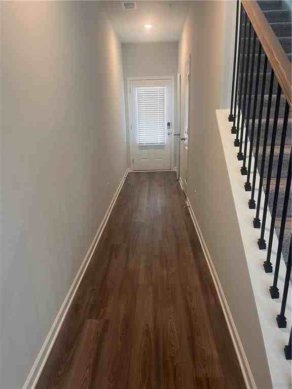 398 Lanier Cir - Photo 3 of 28