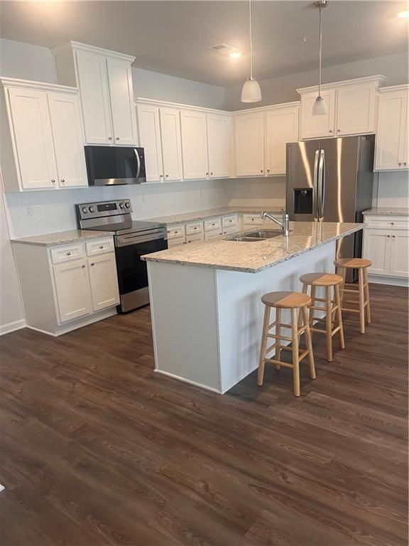 398 Lanier Cir - Photo 4 of 28