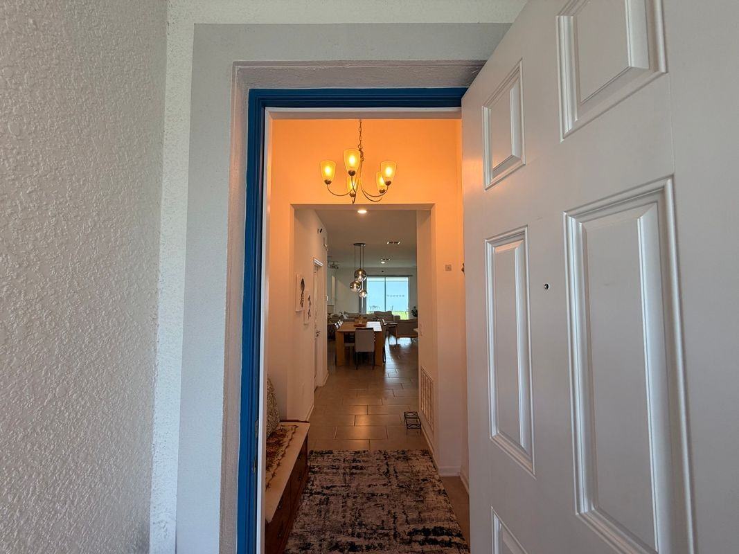 9502 Revere Ave - Photo 3 of 23