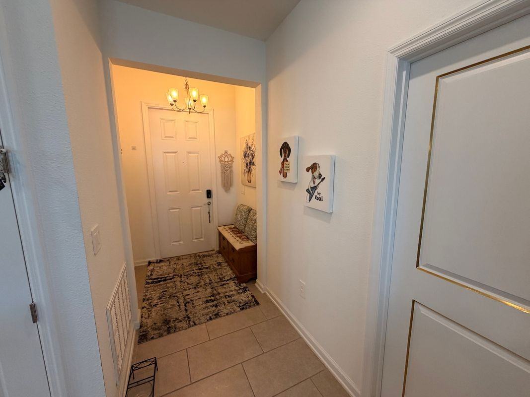 9502 Revere Ave - Photo 4 of 23