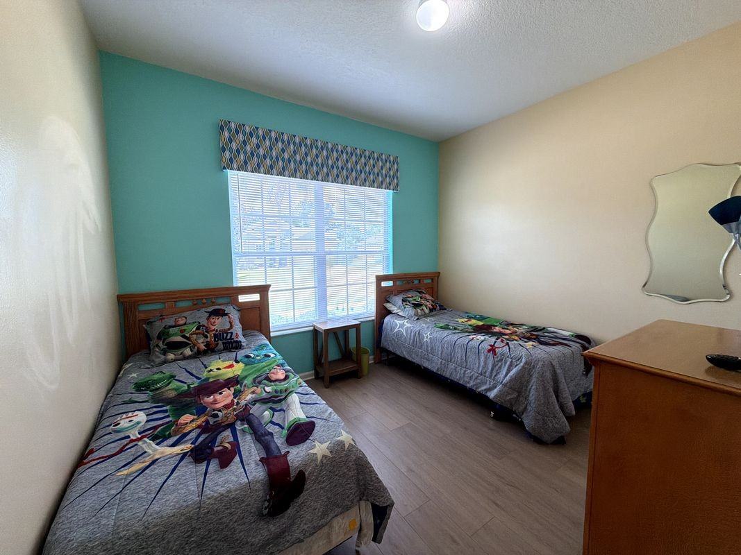 8127 Fan Palm Way - Photo 3 of 37