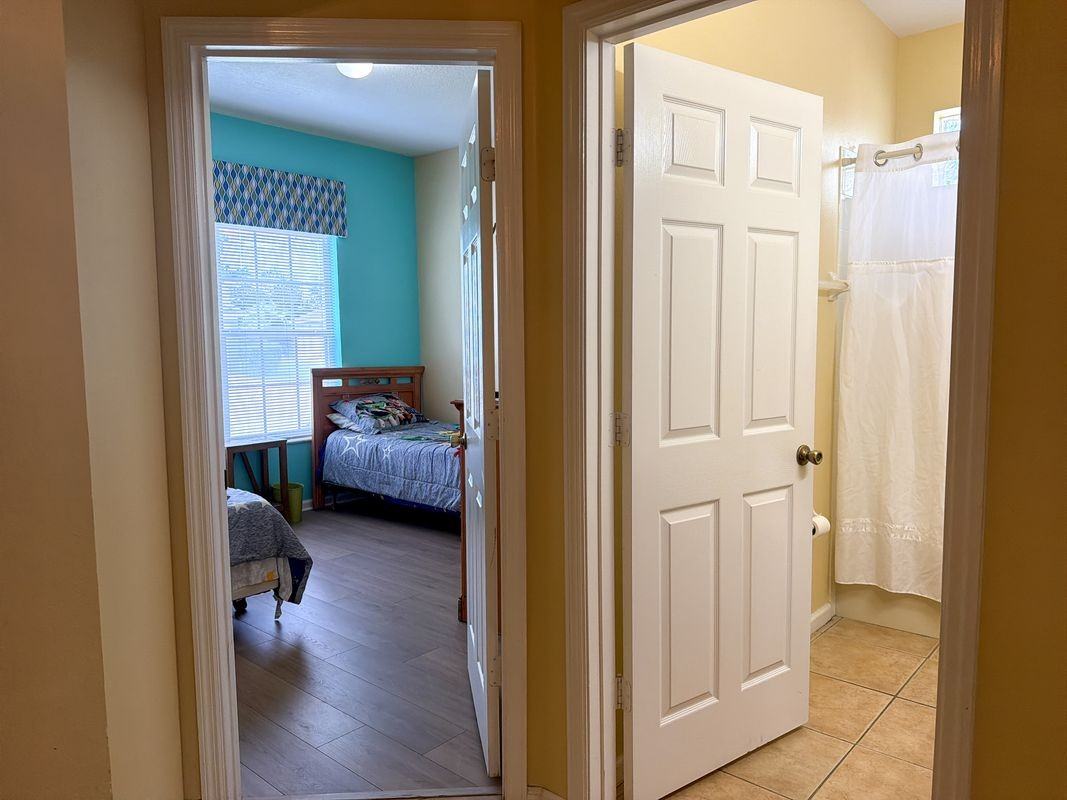 8127 Fan Palm Way - Photo 5 of 37