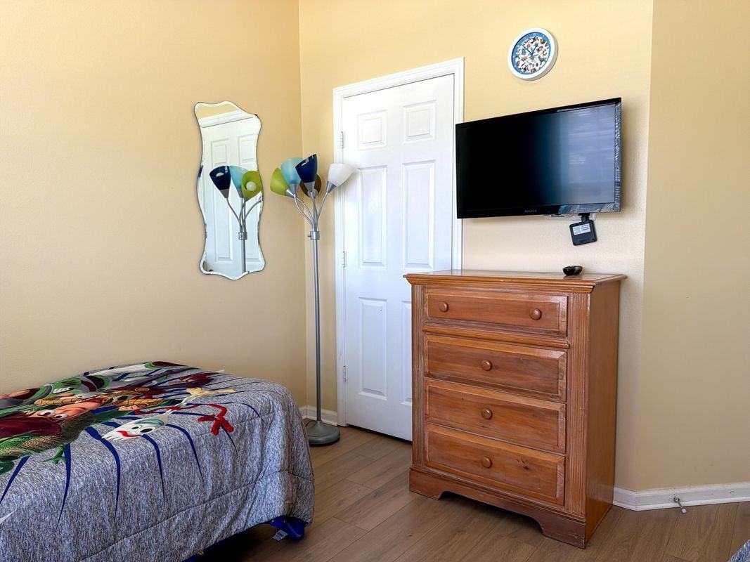 8127 Fan Palm Way - Photo 6 of 37