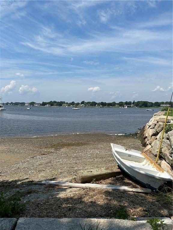58 Beach St - Photo 2 of 25