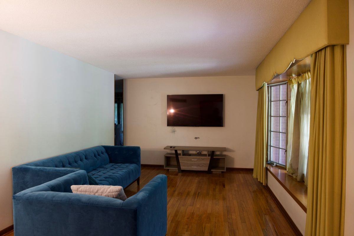 1405 N 82nd Ter - Photo 7 of 22