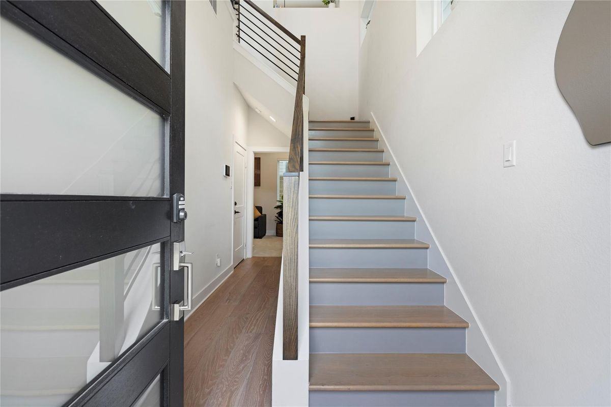 1410 Milby St ##C - Photo 3 of 29