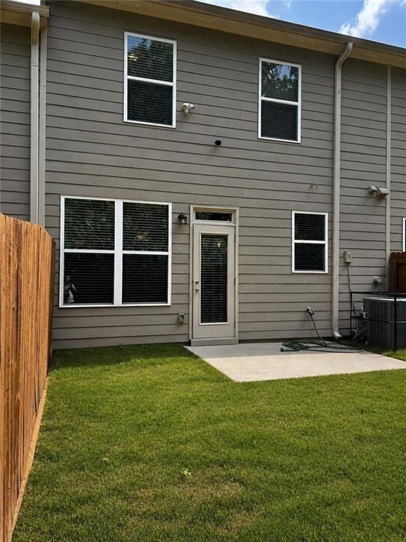 5336 Brooklands Dr - Photo 2 of 25