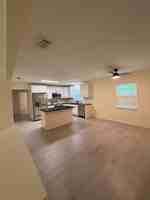 featured image of 305 W Country Club Dr