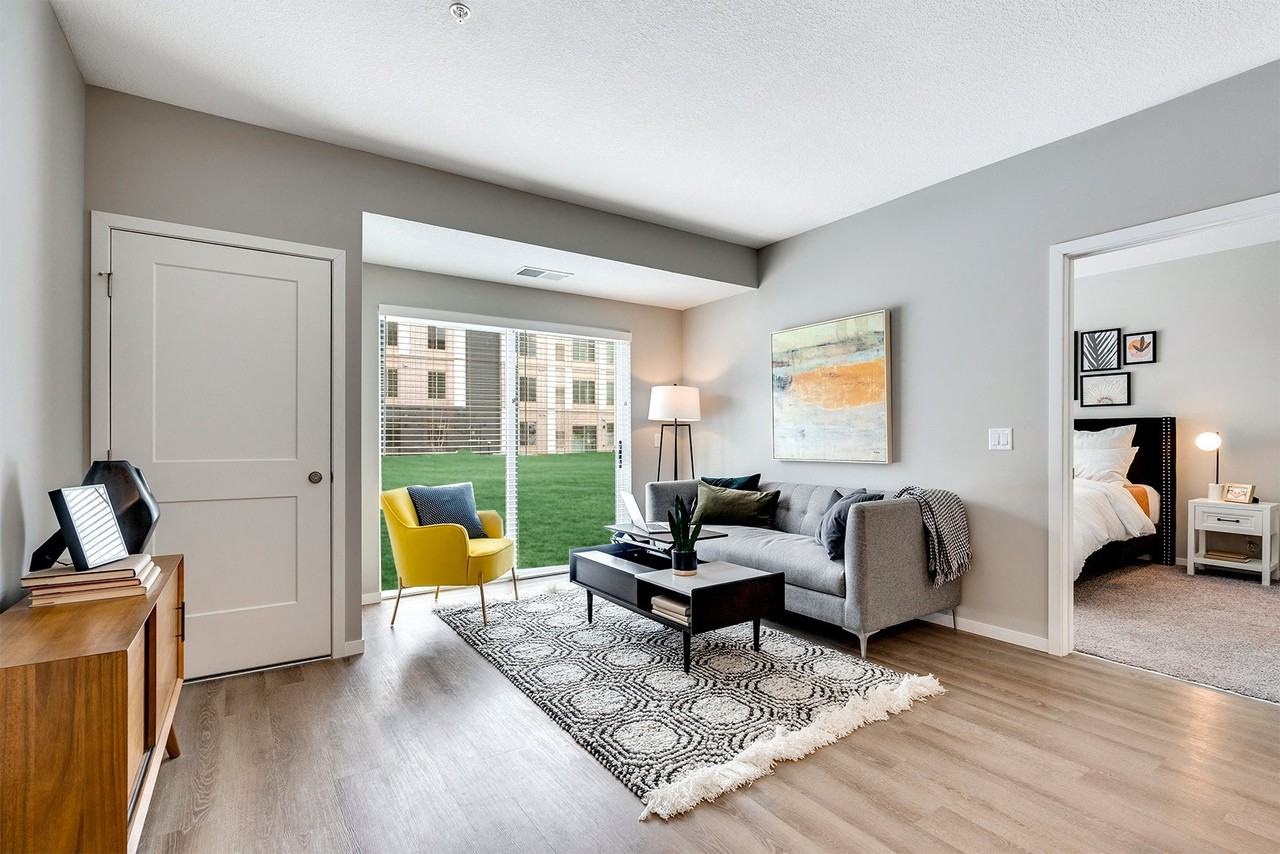 District Apartments - Photo 2 of 31