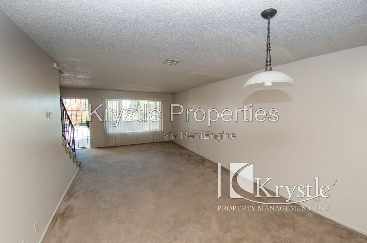 3366 Tennessee St #12 - Photo 3 of 11