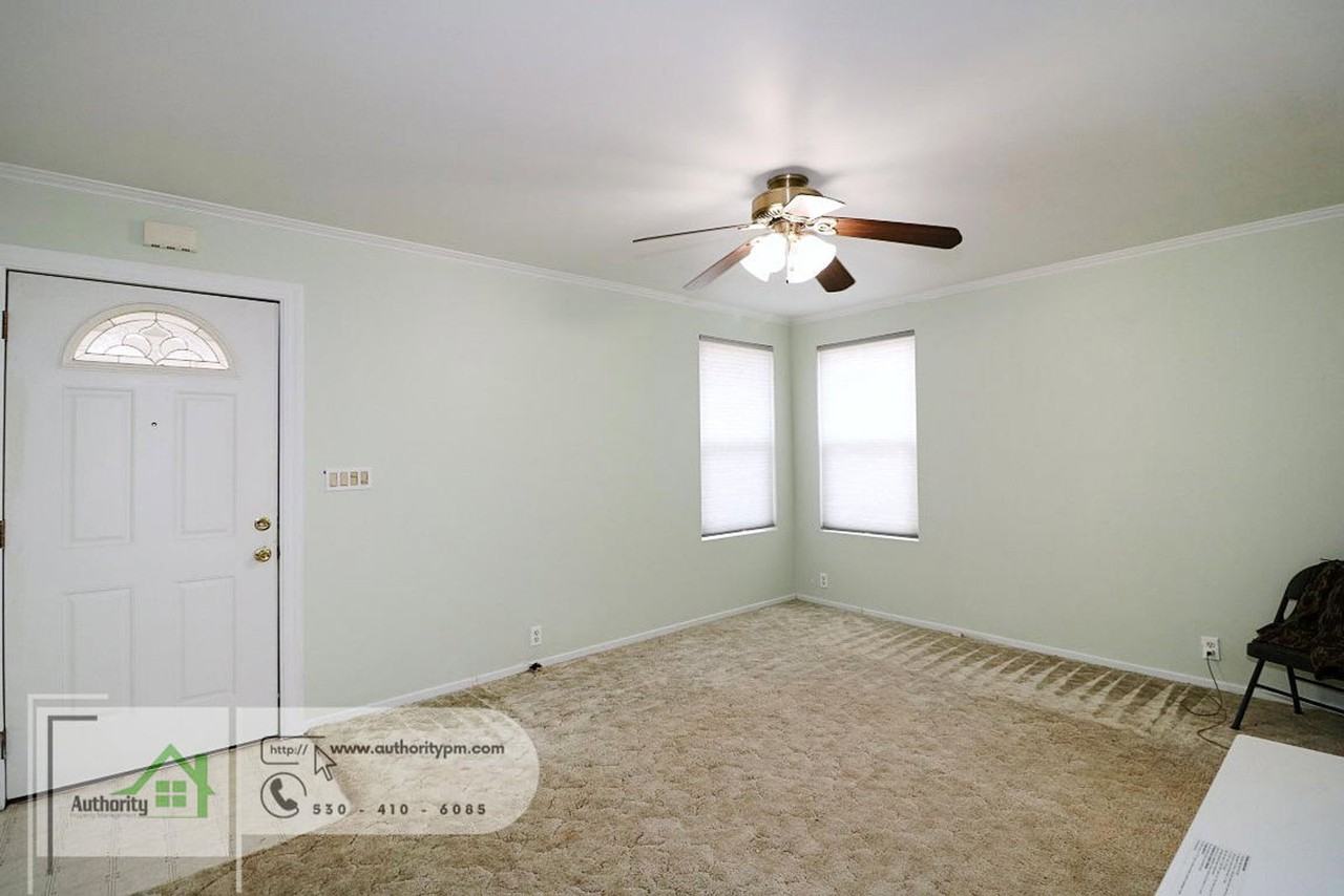6530 Dale Ln - Photo 4 of 16
