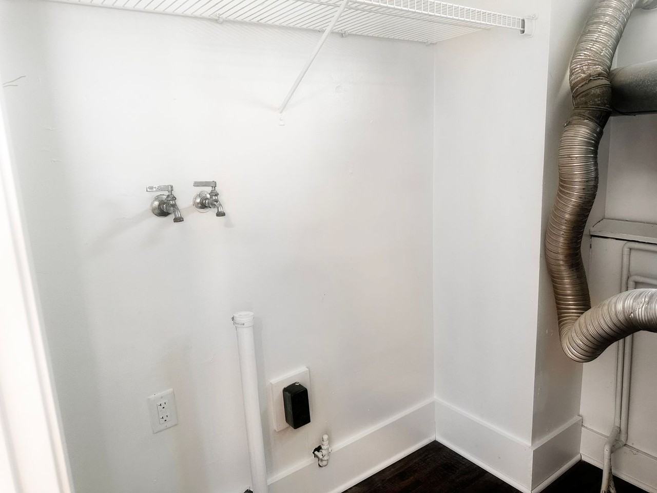 3453 Hubal Ave Sw #1 - Photo 2 of 7