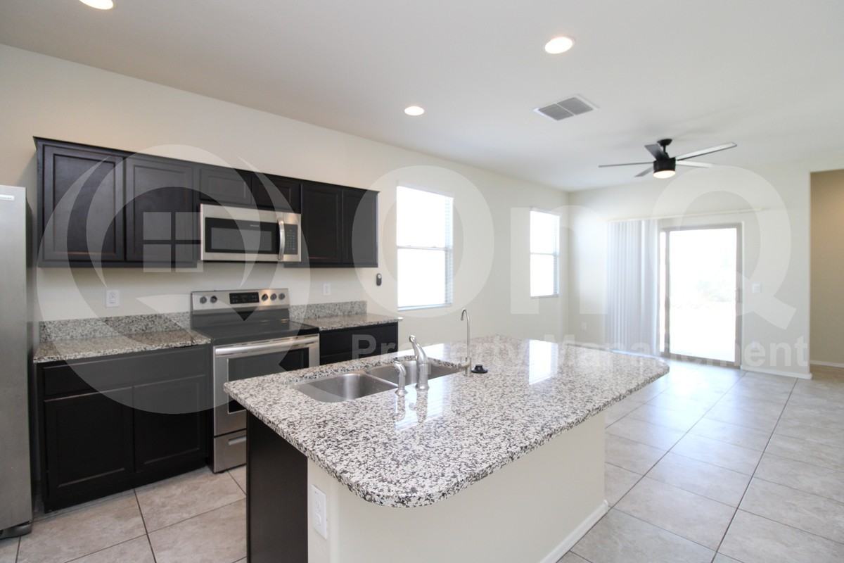11605 E Lupine Ln - Photo 2 of 21
