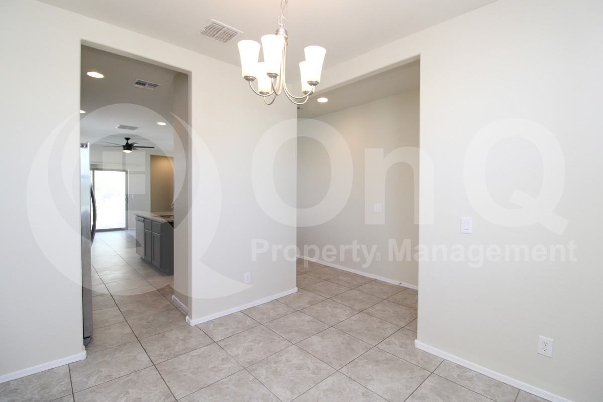 11605 E Lupine Ln - Photo 5 of 21