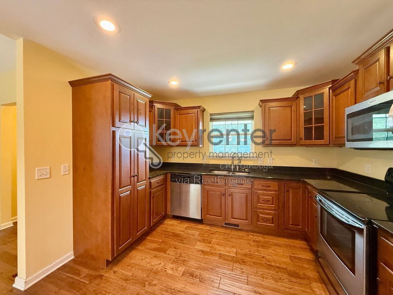 7356 Tiercel Dr - Photo 4 of 20