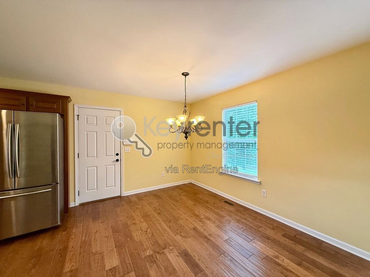 7356 Tiercel Dr - Photo 5 of 20