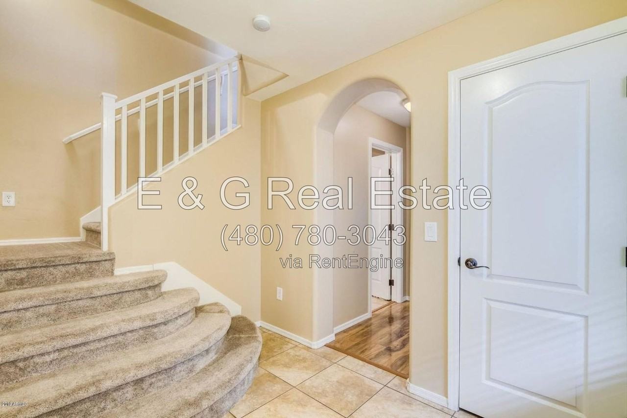 3642 E Horace Dr - Photo 3 of 32