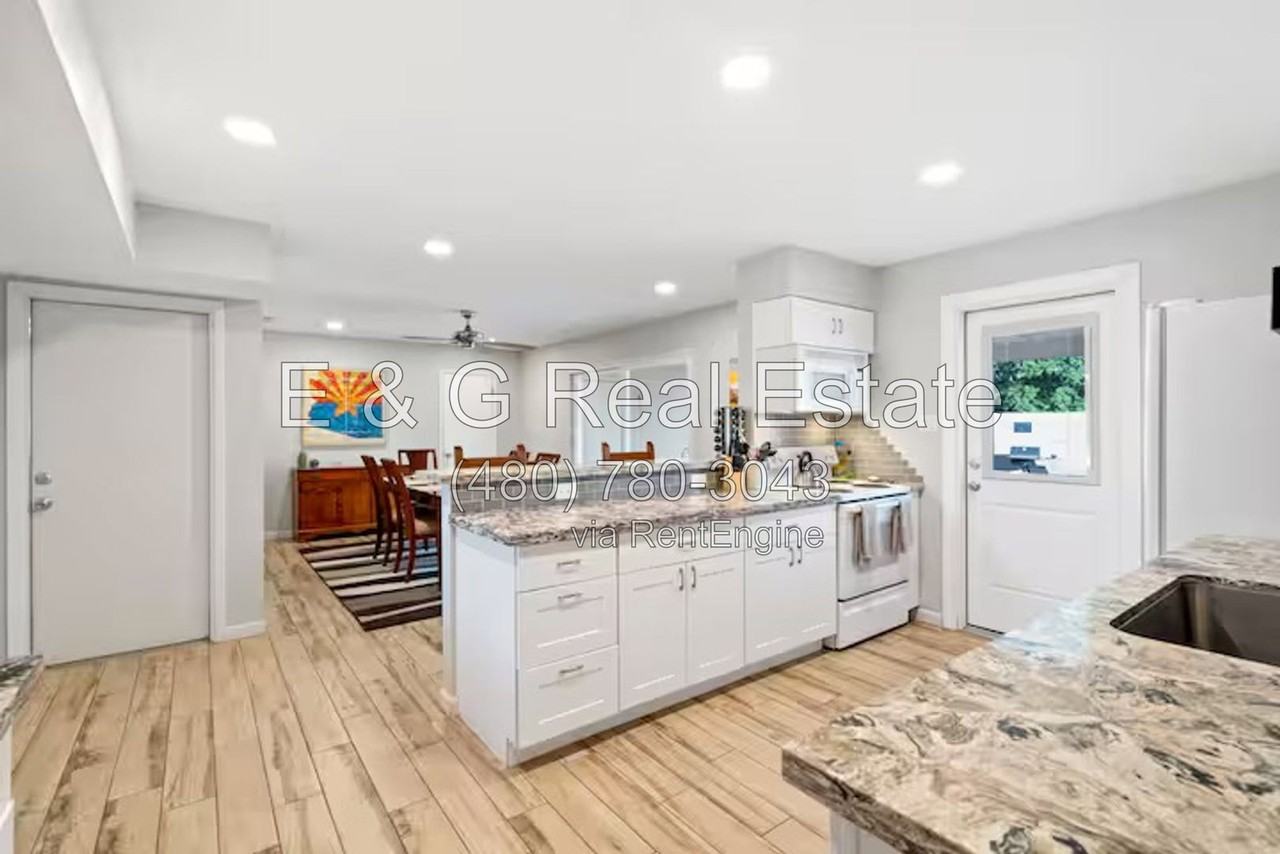 6420 E Lewis Ave - Photo 5 of 32