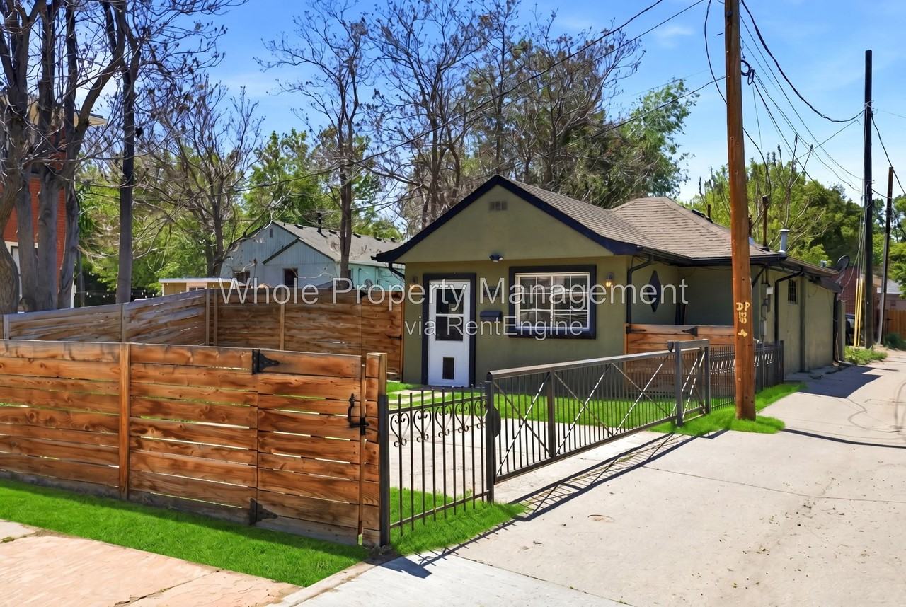3705 Zuni St - Photo 2 of 23